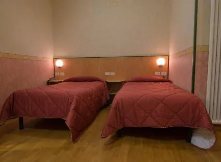 Baffo Rosso 3*