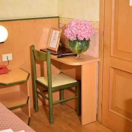 Baffo Rosso Hotel Alba Adriatica