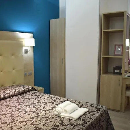 Baffo Rosso Hotell 3*