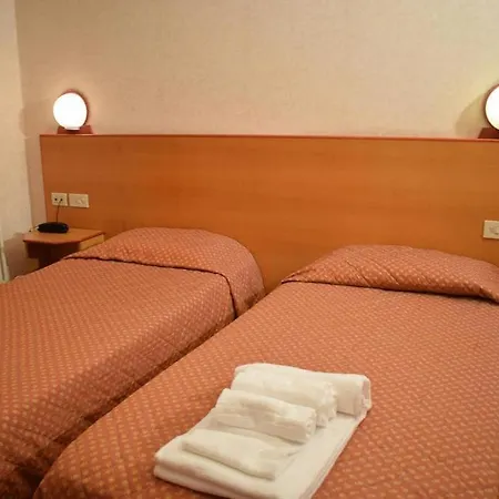 Baffo Rosso Hotell 3*