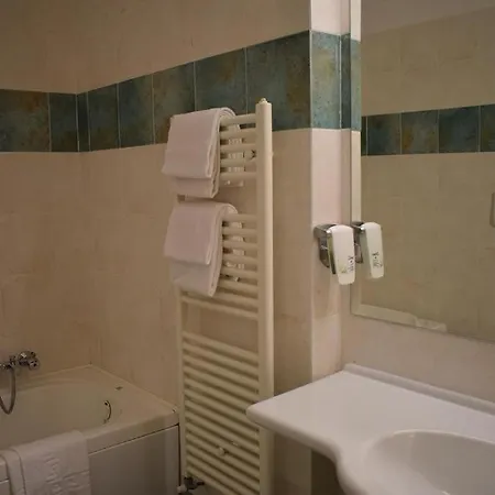 Baffo Rosso 3* Alba Adriatica