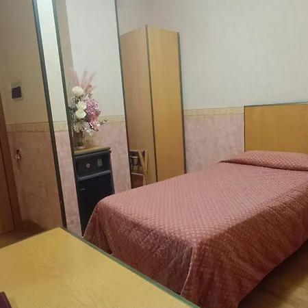 Hotell Baffo Rosso 3*