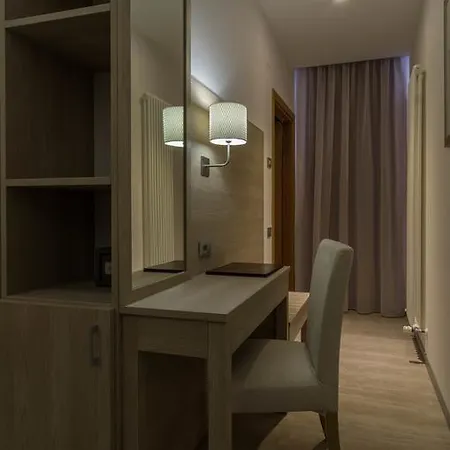 Baffo Rosso 3* Alba Adriatica