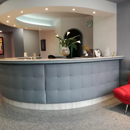 Hotell Baffo Rosso Alba Adriatica