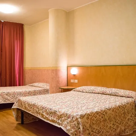 Baffo Rosso Hotell Alba Adriatica