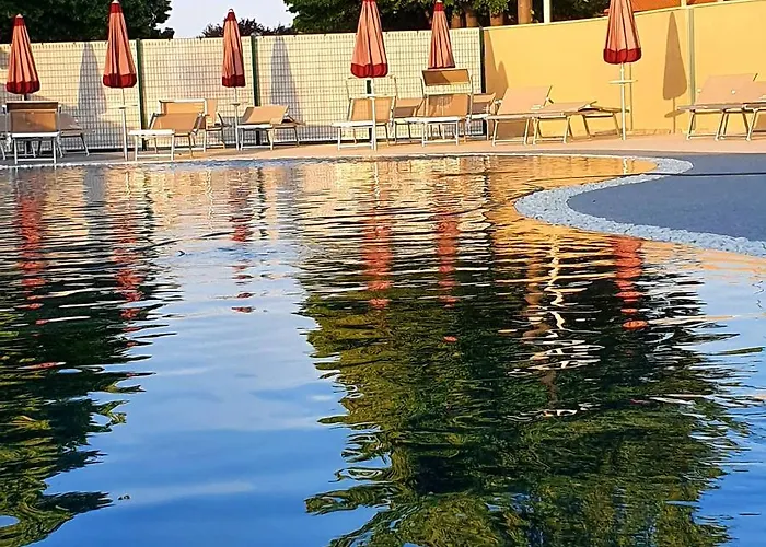 Baffo Rosso فندق