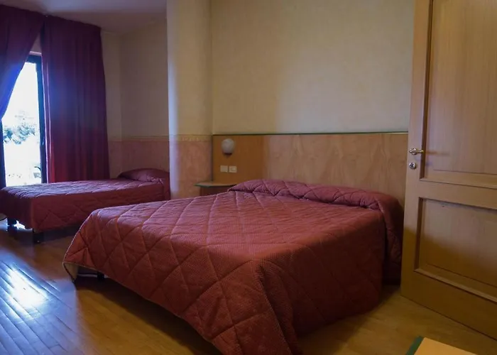 فندق Baffo Rosso 3*