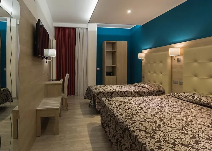 מלון Baffo Rosso 3*