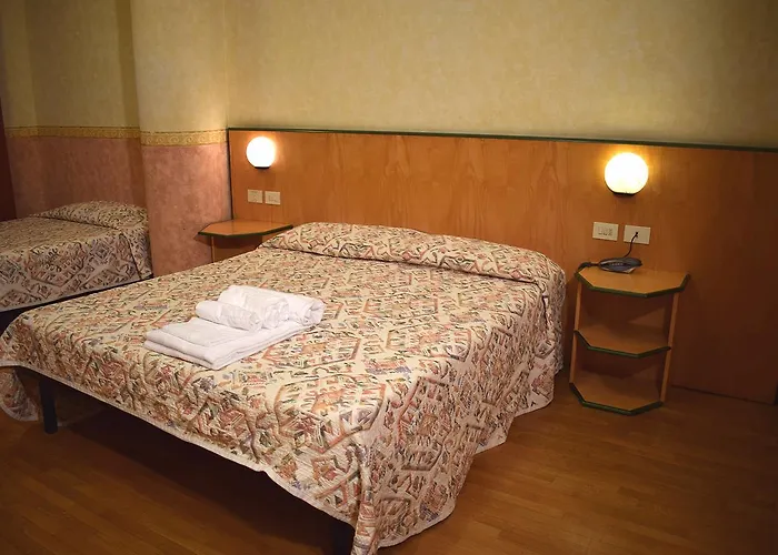 Baffo Rosso فندق 3*