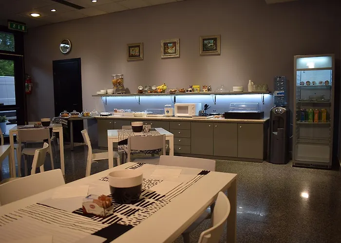 Baffo Rosso فندق ألبا أدرياتيكا