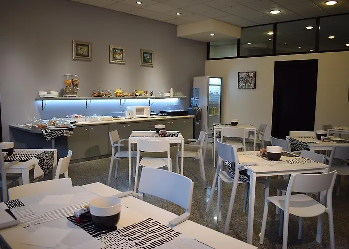 Baffo Rosso 3* ألبا أدرياتيكا